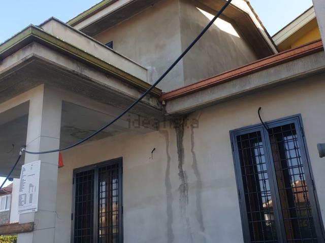 Villetta a schiera in vendita di 100 m² in Via dei Giacinti