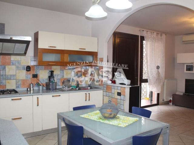Villetta a schiera in vendita di 100 m² in Via Francesca Sud