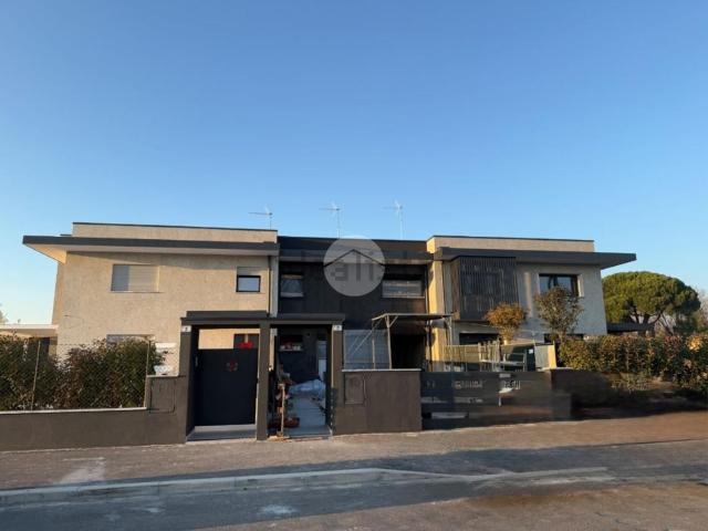 Villetta a schiera in vendita di 100 m² in Via Lugano, 2