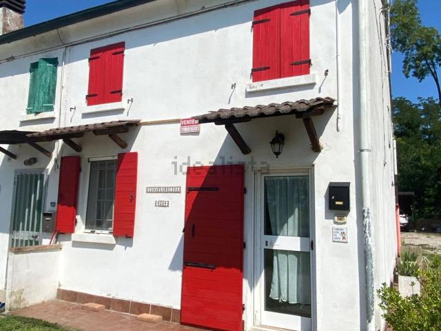 Villetta a schiera in vendita di 100 m² in Via Massafiscaglia, 249