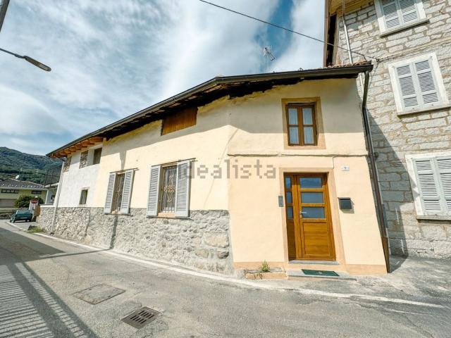 Villetta a schiera in vendita di 100 m² in Via Niverate, 7