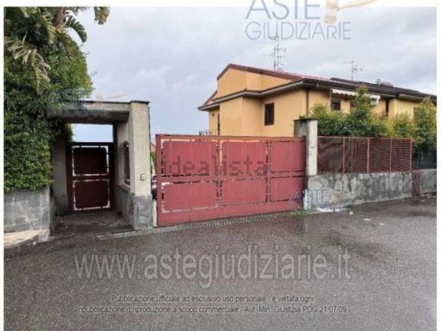 Villetta a schiera in vendita di 100 m² in Via Salvatore Quasimodo, 39