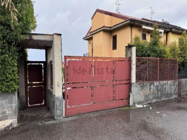 Villetta a schiera in vendita di 100 m² in Via Salvatore Quasimodo, 39
