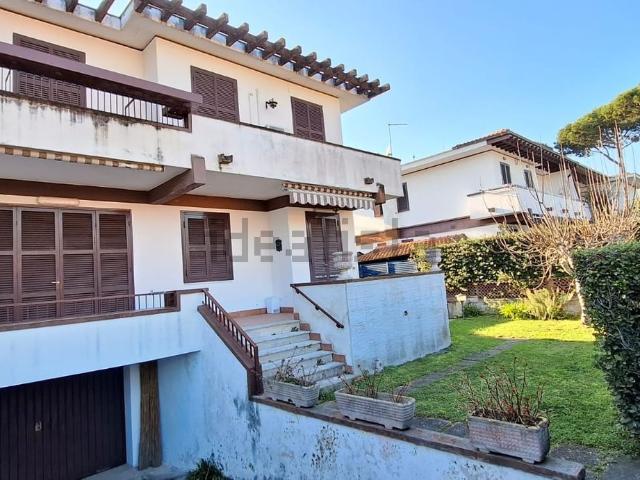 Villetta a schiera in vendita di 100 m² in Via San Felice Circeo km 8,800