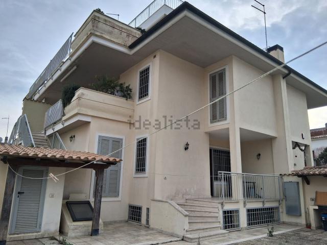 Villetta a schiera in vendita di 100 m² in Via Portorose