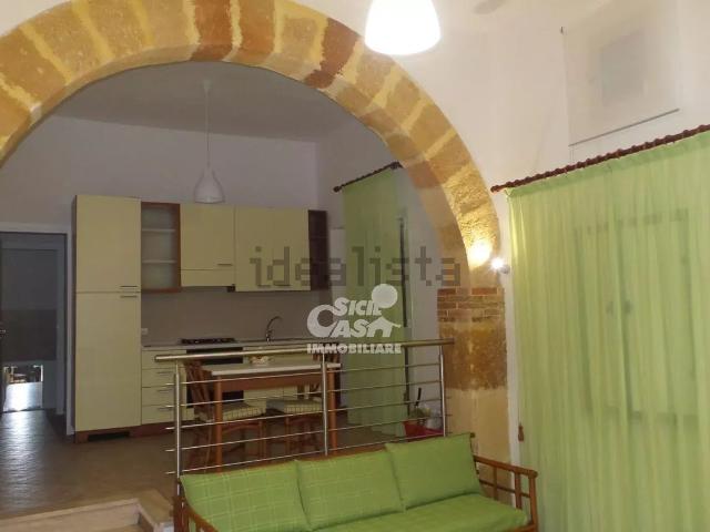 Villetta a schiera in vendita di 100 m² in Via Vincenzo Pipitone, 37