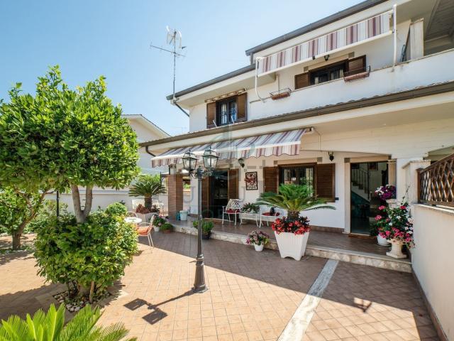 Villetta a schiera in vendita di 100 m² in Via Vinci