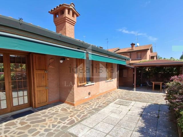 Villetta a schiera in vendita di 100 m² in Viale Monsignor Natale Mosconi