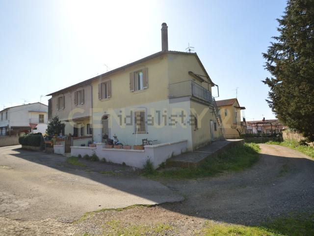 Villetta a schiera in vendita di 104 m² in Via delle Case Nuove, 1