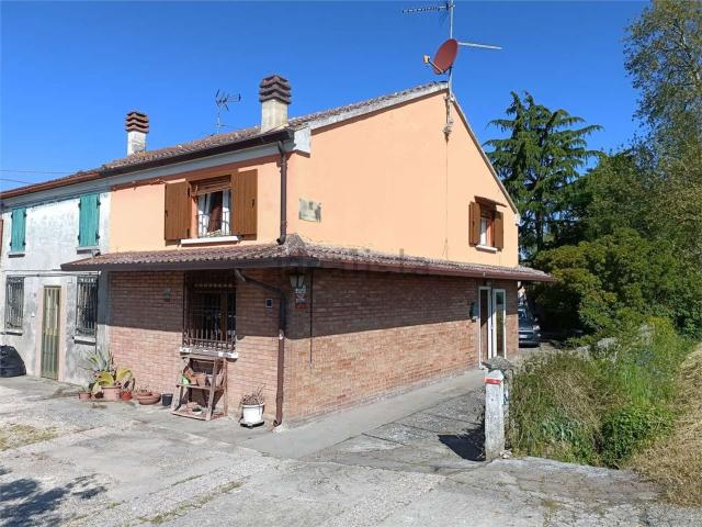 Villetta a schiera in vendita di 104 m² in Via Ferrara, 293