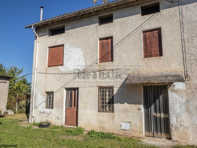 Villetta a schiera in vendita di 105 m² in Via Cave, 20