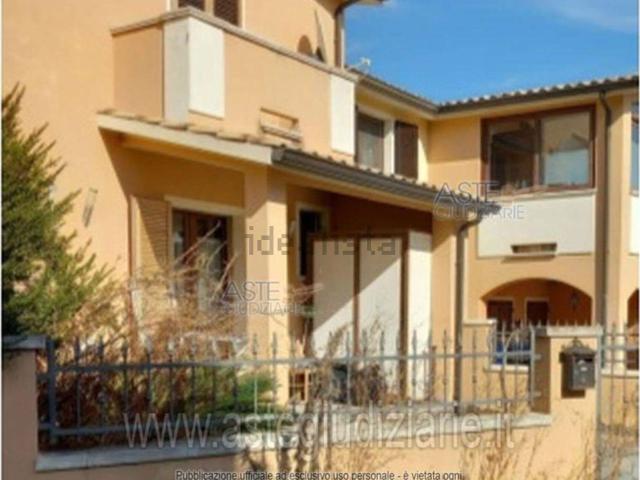 Villetta a schiera in vendita di 105 m² in Via Guido Rossa, 2