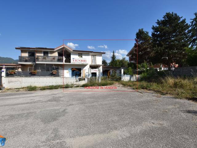 Villetta a schiera in vendita di 105 m² in Via dei Ciclamini