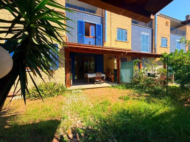 Villetta a schiera in vendita di 106 m² in Via Padre Paolo Meroni