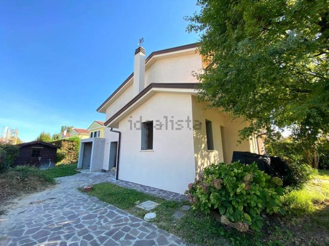 Villetta a schiera in vendita di 107 m²