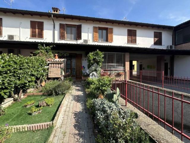 Villetta a schiera in vendita di 107 m² in Via Alessandro Volta, 1