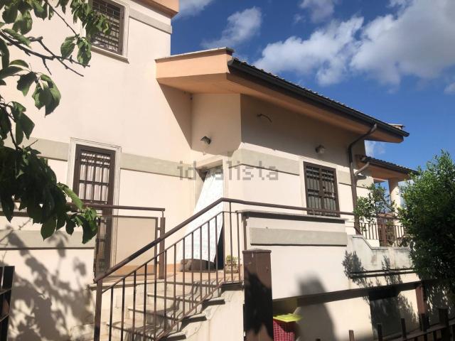 Villetta a schiera in vendita di 108 m² in Via Carlo Frati