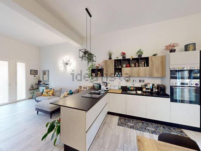 Villetta a schiera in vendita di 108 m² in Via Lucca, 48