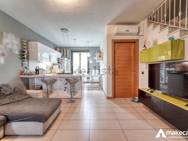 Villetta a schiera in vendita di 108 m² in Via Trattati di Roma, 11