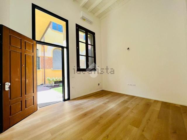Villetta a schiera in vendita di 108 m² in Viale Salvador Allende