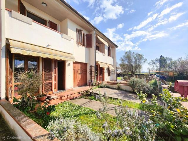 Villetta a schiera in vendita di 109 m² in Viale dei Pini