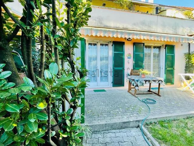 Villetta a schiera in vendita di 110 m² in Via COSTRO, 4