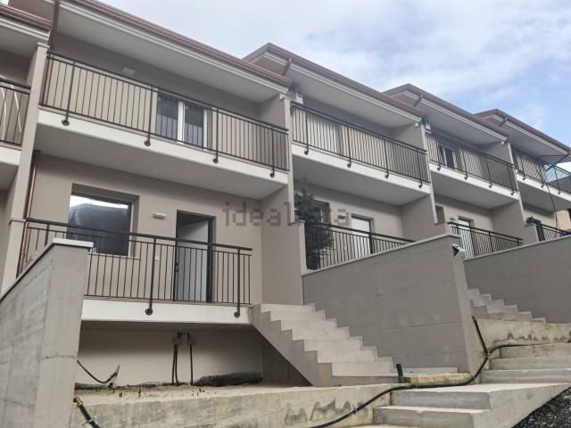 Villetta a schiera in vendita di 110 m² in Contrada costa cola