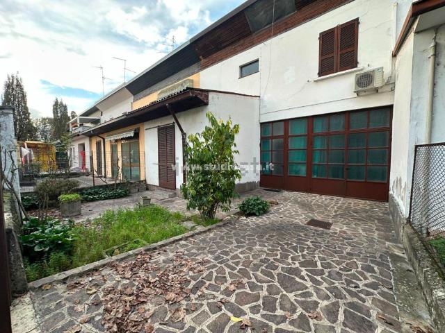 Villetta a schiera in vendita di 110 m² in Via A. Gandini