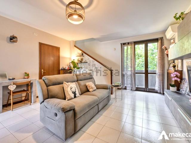 Villetta a schiera in vendita di 110 m² in Via Giovanni XXIII, 11