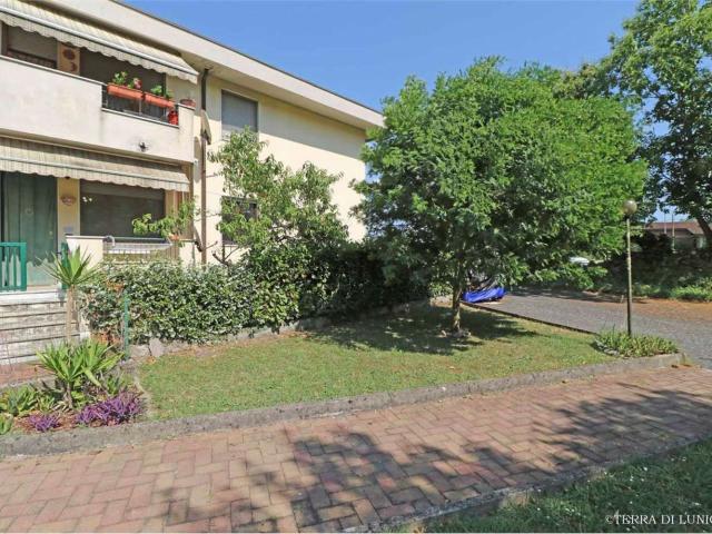 Villetta a schiera in vendita di 110 m² in Via del Popolo