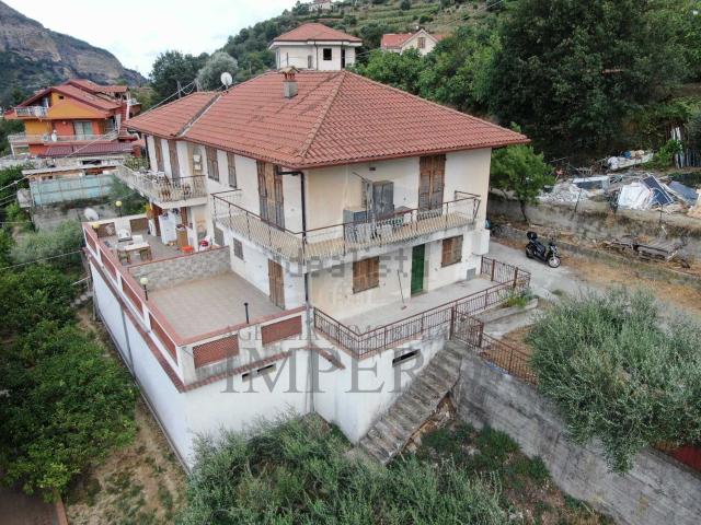 Villetta a schiera in vendita di 110 m² in Via dell&apos Opera
