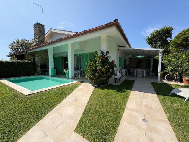Villetta a schiera in vendita di 110 m² in Via dell&apos Ariete