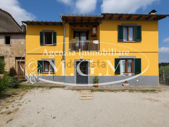 Villetta a schiera in vendita di 110 m² in Via di Bientina