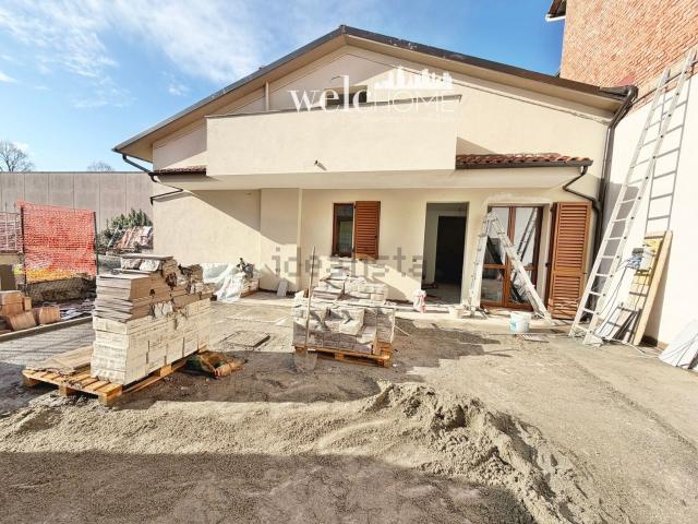 Villetta a schiera in vendita di 110 m² in Via Ostia