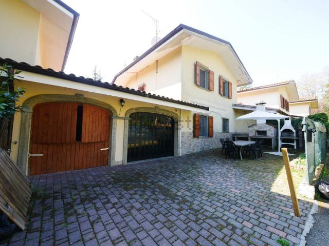 Villetta a schiera in vendita di 110 m² in Via Monte Modino, 71