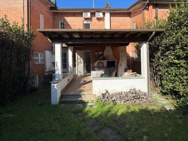 Villetta a schiera in vendita di 110 m² in Via Matteo Civitali