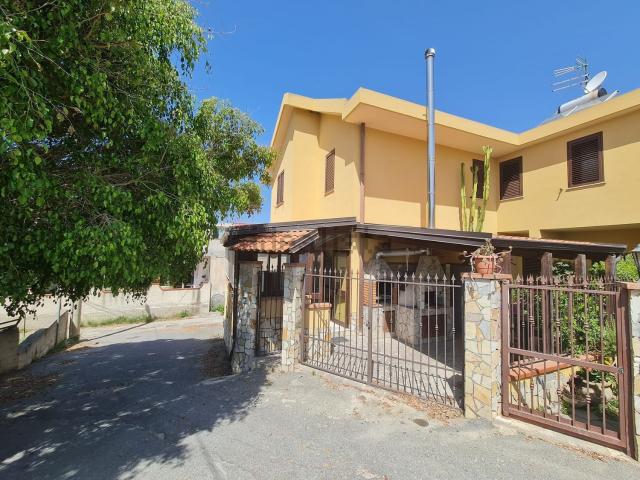 Villetta a schiera in vendita di 110 m² in Via pilati