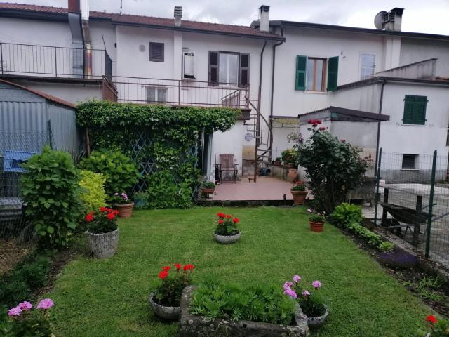 Villetta a schiera in vendita di 110 m² in Via Provinciale