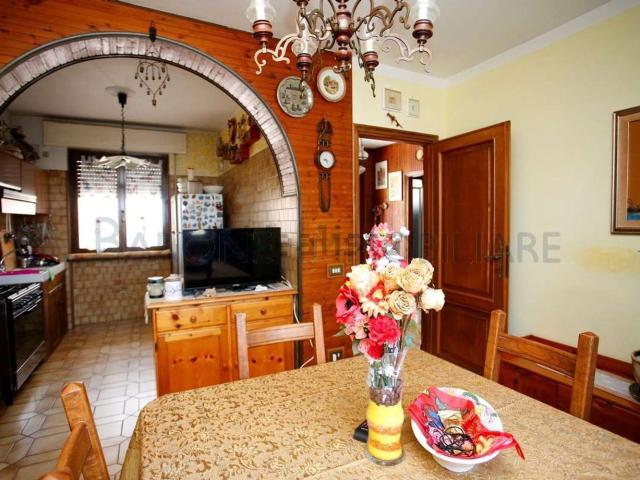 Villetta a schiera in vendita di 110 m² in Via Tinelli