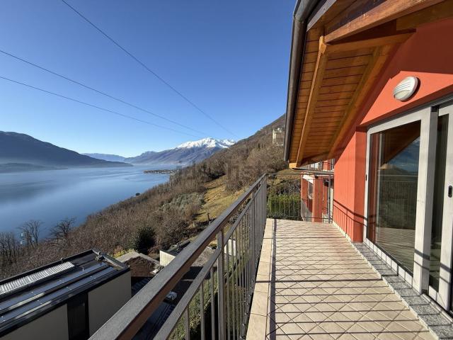 Villetta a schiera in vendita di 110 m² in Via Trezzone, 15