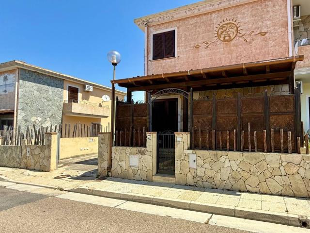 Villetta a schiera in vendita di 110 m² in Via Vittorio Alfieri, 22