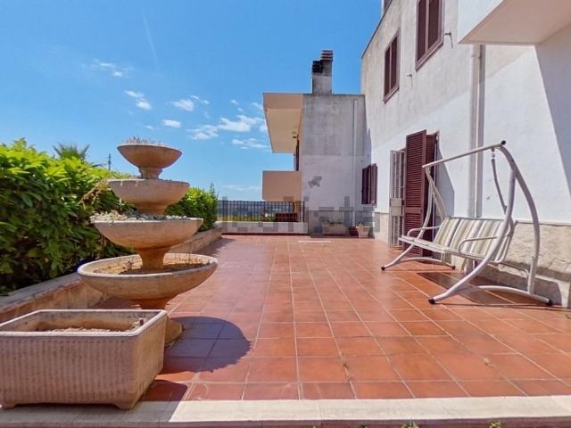 Villetta a schiera in vendita di 110 m² in Viale Gordini