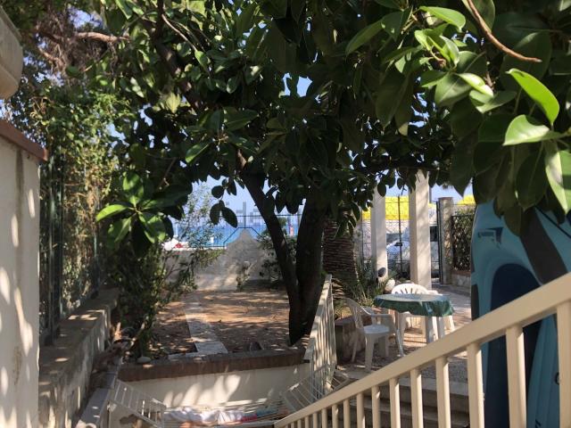 Villetta a schiera in vendita di 110 m² in Viale Magna Grecia