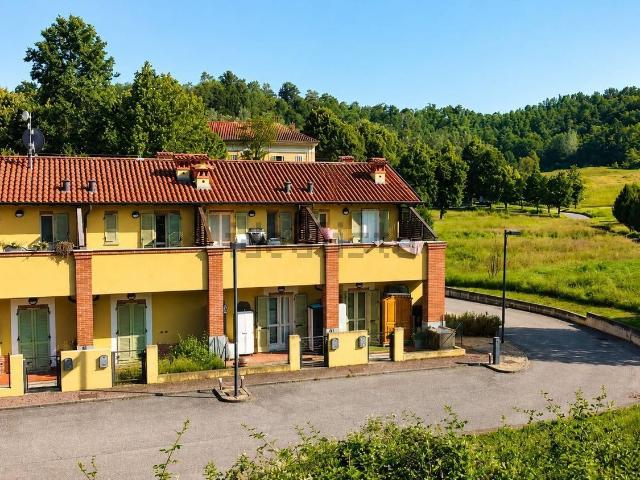 Villetta a schiera in vendita di 110 m² in Frazione Mombarone, 160