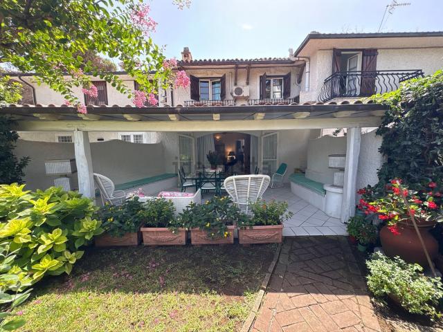 Villetta a schiera in vendita di 110 m² in Piazza Italo Gemini, 11