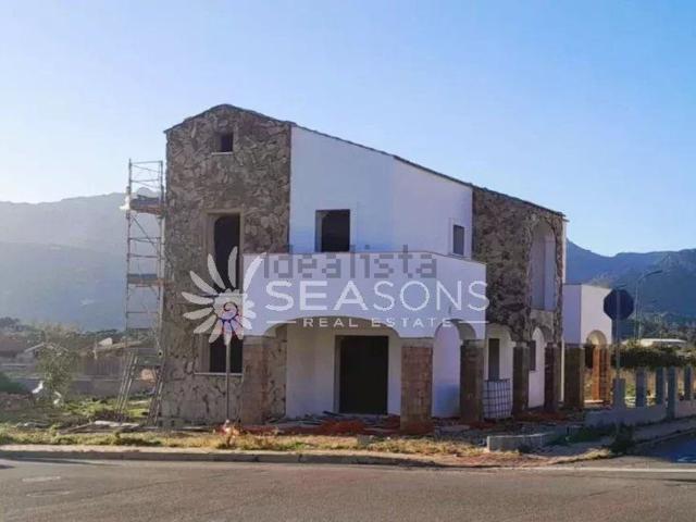 Villetta a schiera in vendita di 112 m² in Via Giovanni Pascoli, 52