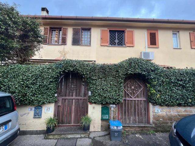 Villetta a schiera in vendita di 112 m² in Via Monte Sirente, 25