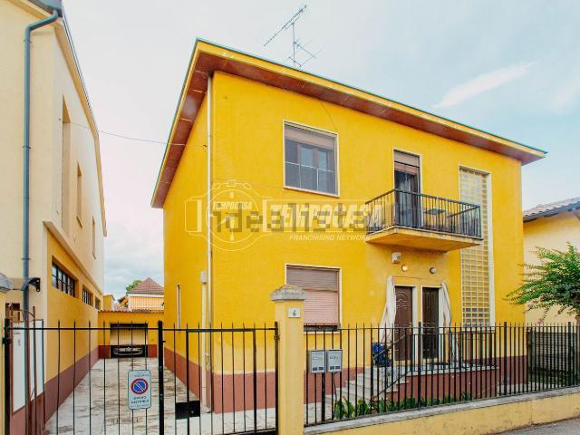 Villetta a schiera in vendita di 113 m² in Via Carso, 6