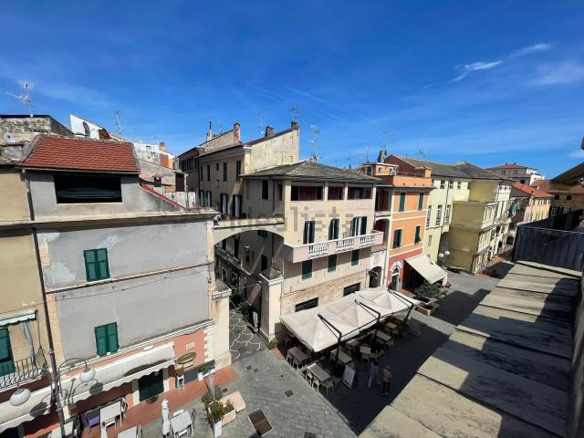 Villetta a schiera in vendita di 113 m² in Piazza Martiri della Libertà, 5