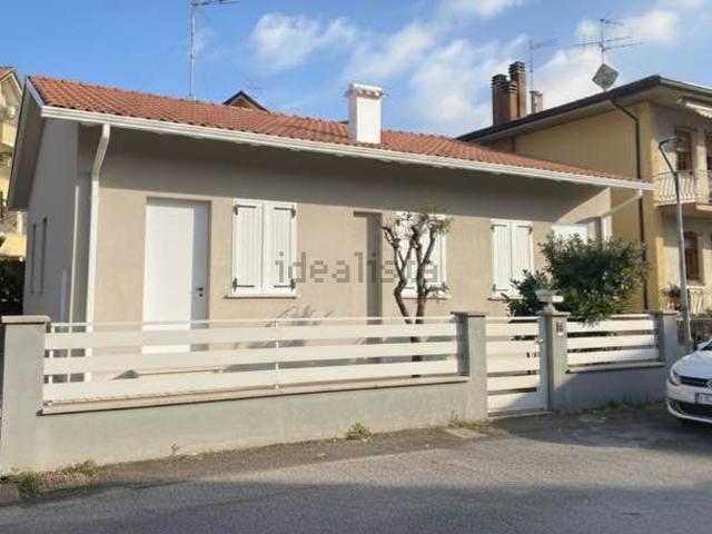 Villetta a schiera in vendita di 114 m² in Viale Cremona